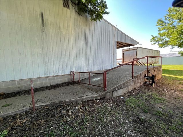 324 N 9th Avenue, Stroud, OK 74079