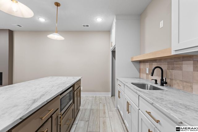 16618 Abigail Street, Bennington, NE 68007