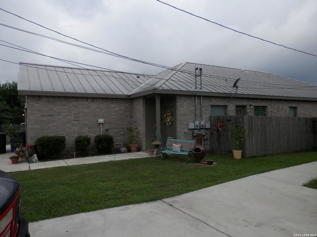 331 Oelkers Dr Unit A, New Braunfels, TX 78130