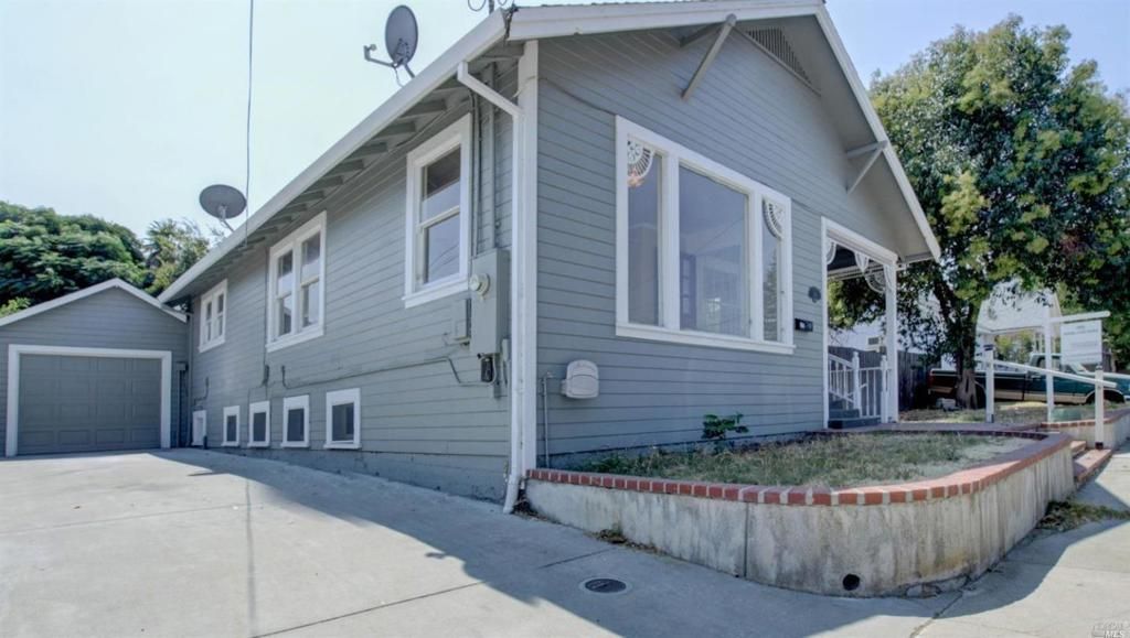 Image 1 of property listing at 206 Crest Street, Antioch, CA 94509