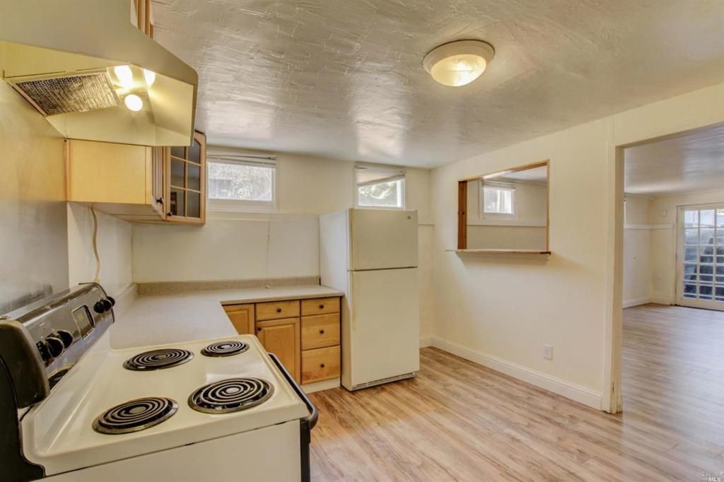 Image 18 of property listing at 206 Crest Street, Antioch, CA 94509
