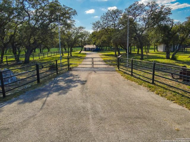 2401 COUNTY ROAD 343, Hondo, TX 78861