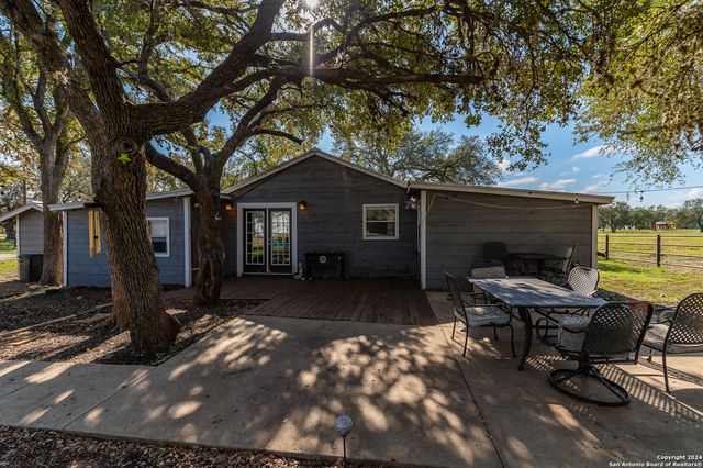 2401 COUNTY ROAD 343, Hondo, TX 78861