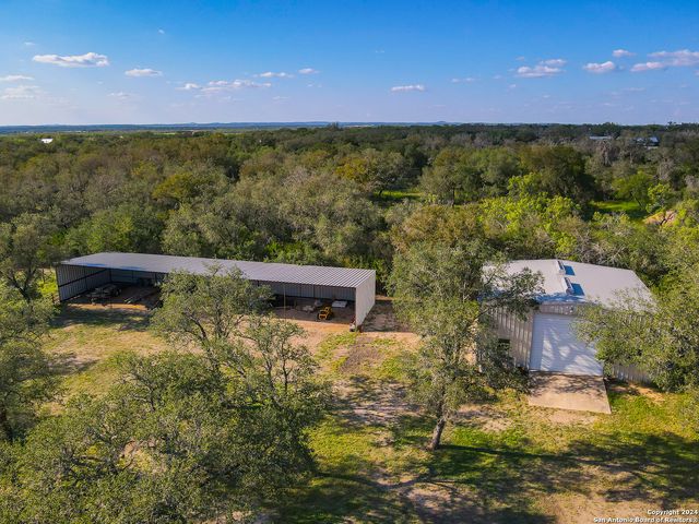 2401 COUNTY ROAD 343, Hondo, TX 78861