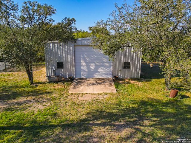 2401 COUNTY ROAD 343, Hondo, TX 78861