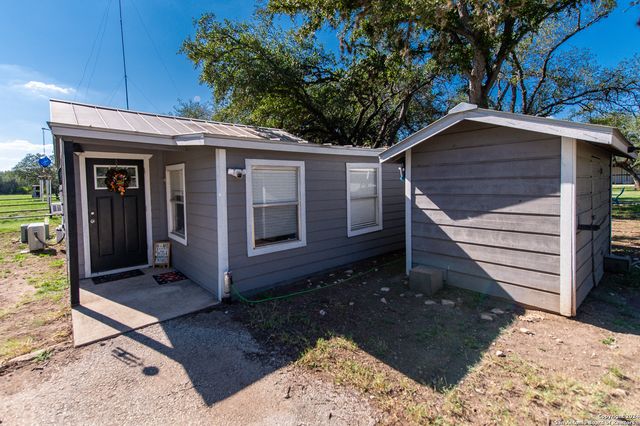 2401 COUNTY ROAD 343, Hondo, TX 78861