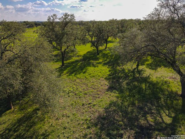 2401 COUNTY ROAD 343, Hondo, TX 78861