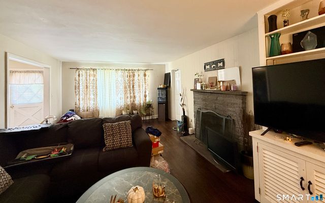 1012 Bunker Hill Avenue, Waterbury, CT 06708