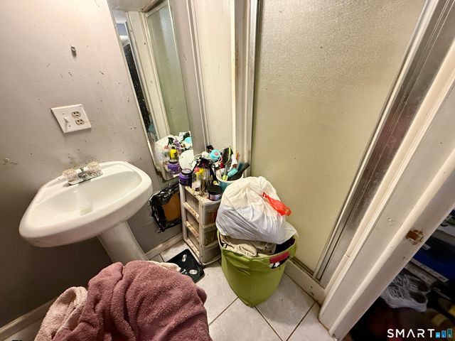 1012 Bunker Hill Avenue, Waterbury, CT 06708