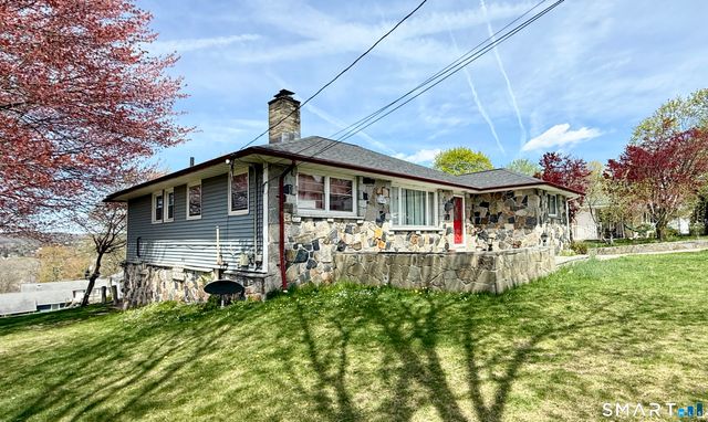 1012 Bunker Hill Avenue, Waterbury, CT 06708