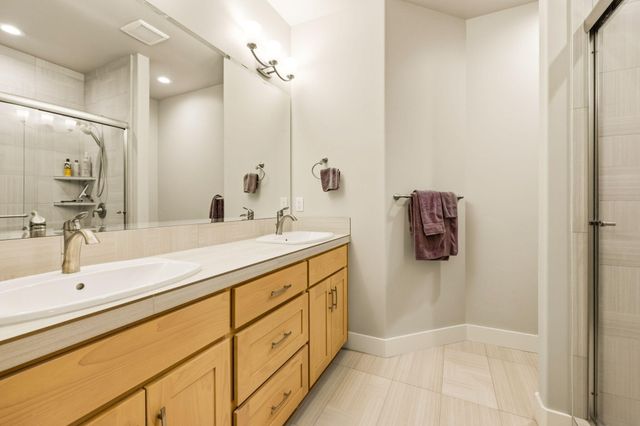 550 Windsong Way, Medford, OR 97504