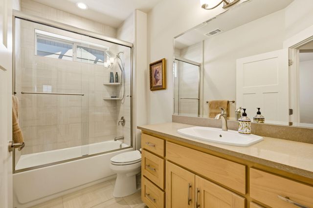 550 Windsong Way, Medford, OR 97504