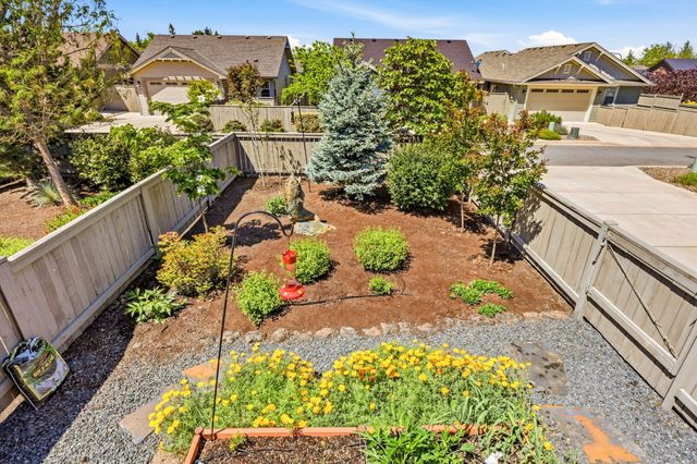 550 Windsong Way, Medford, OR 97504