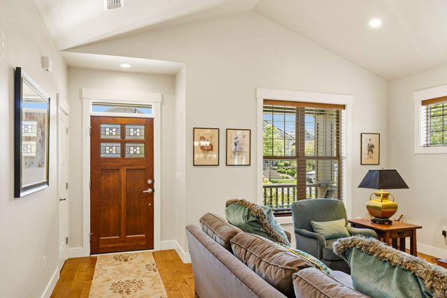 550 Windsong Way, Medford, OR 97504