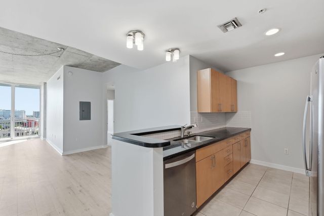 300 S Australian Avenue 1204, West Palm Beach, FL 33401
