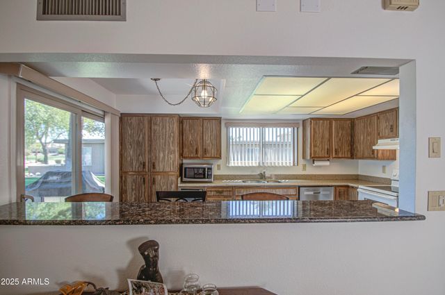 25273 S BERRY BROOK Drive, Sun Lakes, AZ 85248