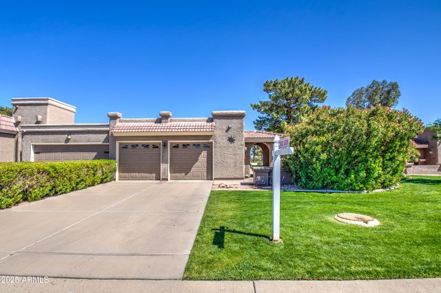 25273 S BERRY BROOK Drive, Sun Lakes, AZ 85248