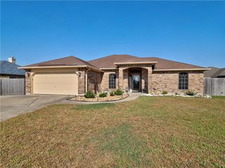3925 Greystone Dr, Corpus Christi, TX 78414