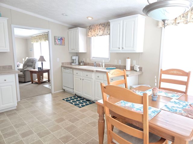 337 Clam Shell Circle, Murrells Inlet, SC 29576