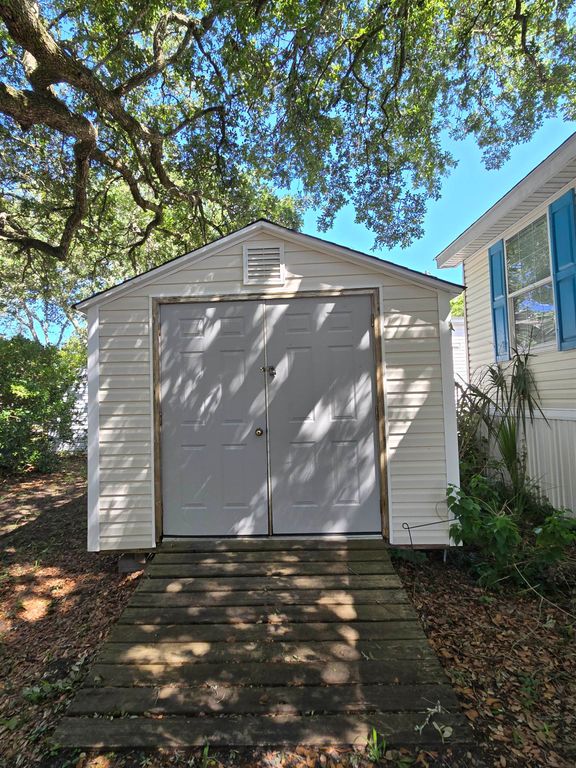 337 Clam Shell Circle, Garden City Beach, SC 29576 — photo 5
