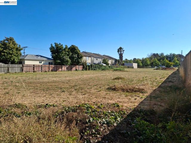 19390 Hesperian Blvd, Hayward, CA 94541