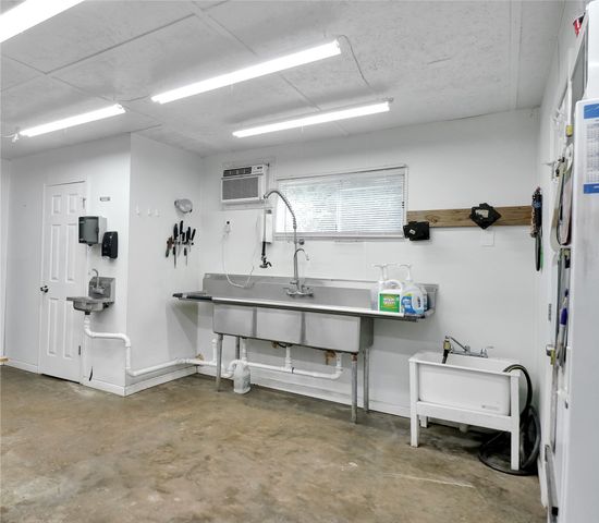 4073 E Fm 852, Winnsboro, TX 75494