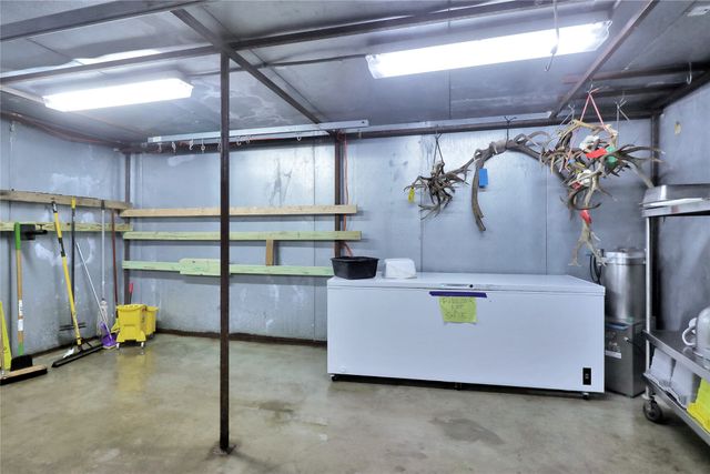 4073 E Fm 852, Winnsboro, TX 75494
