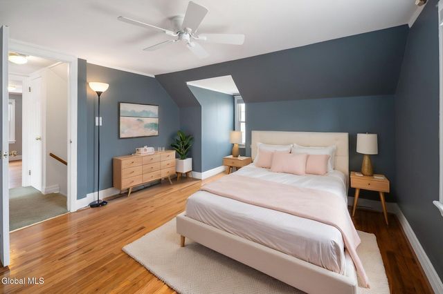 2212 Niskayuna Drive, Niskayuna, NY 12309