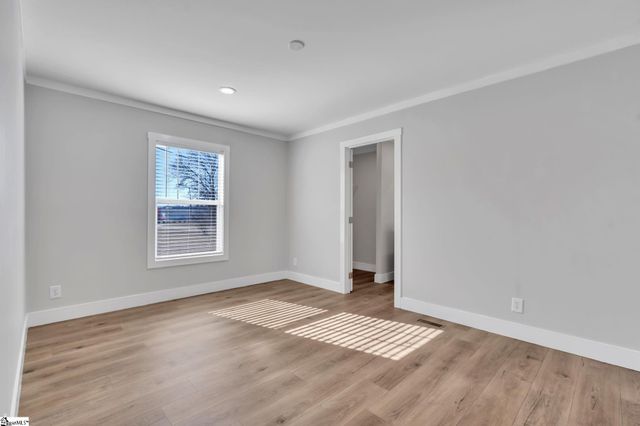 1949 Old Grove Road, Piedmont, SC 29673