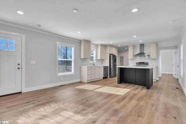 1949 Old Grove Road, Piedmont, SC 29673