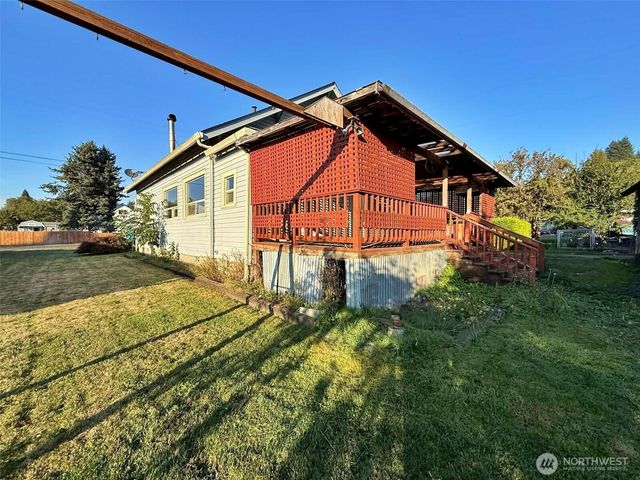 219 Mossyrock Avenue, Mossyrock, WA 98564