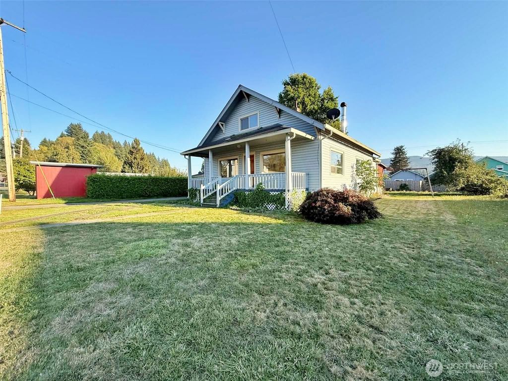 219 Mossyrock Avenue, Mossyrock, WA 98564