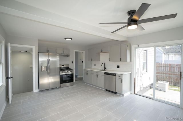 19820 Avalon Street, St. Clair Shores, MI 48080