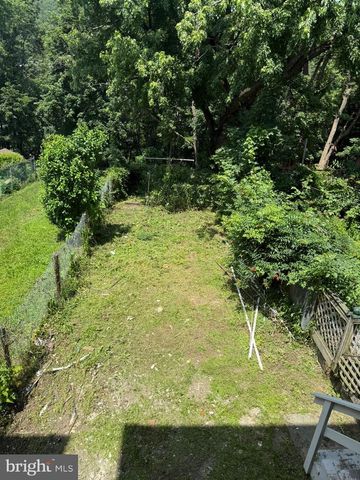 1339 W SPRUCE ST, Coal Township, PA 17866