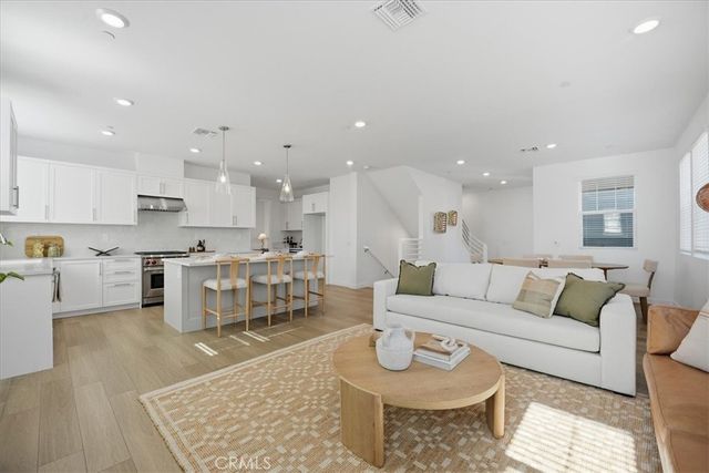 2380 Haley Point Drive 104, Ventura, CA 93003