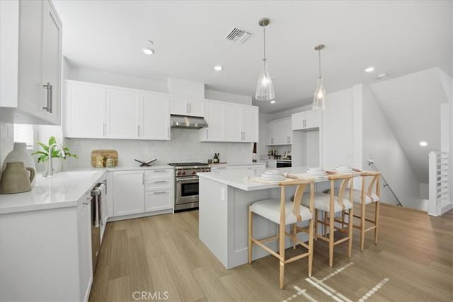 2380 Haley Point Drive 104, Ventura, CA 93003