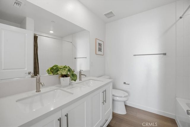 2380 Haley Point Drive 104, Ventura, CA 93003