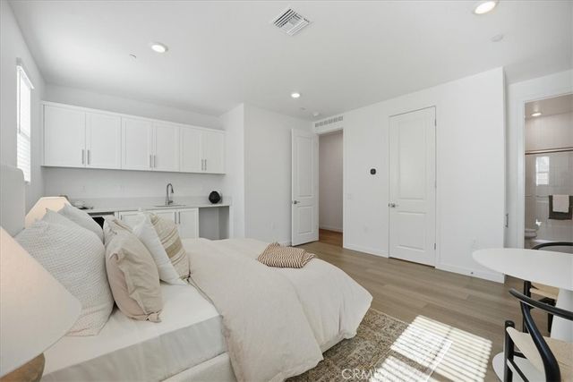 2380 Haley Point Drive 104, Ventura, CA 93003