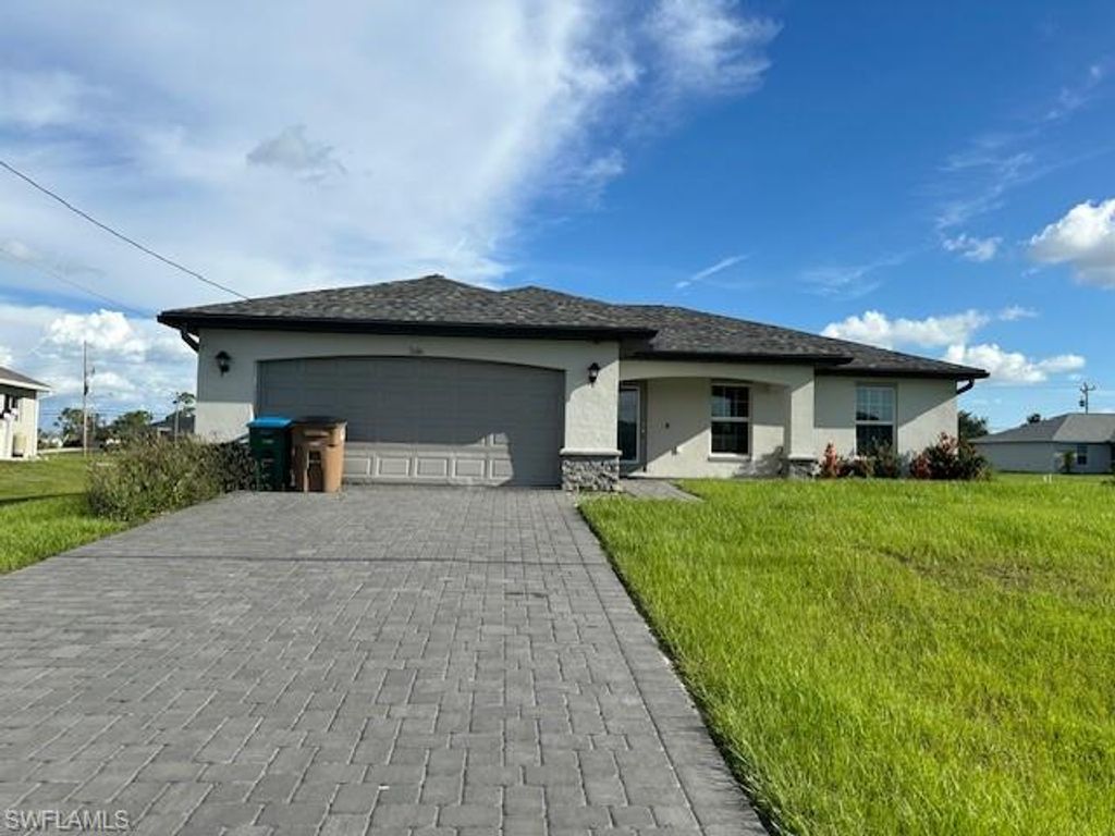 1606 NE 43rd TER, Cape Coral, FL 33909