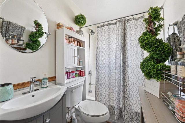 3733 S 80th STREET, Milwaukee, WI 53220