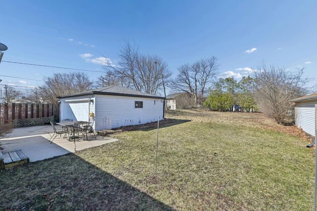 3733 S 80th STREET, Milwaukee, WI 53220