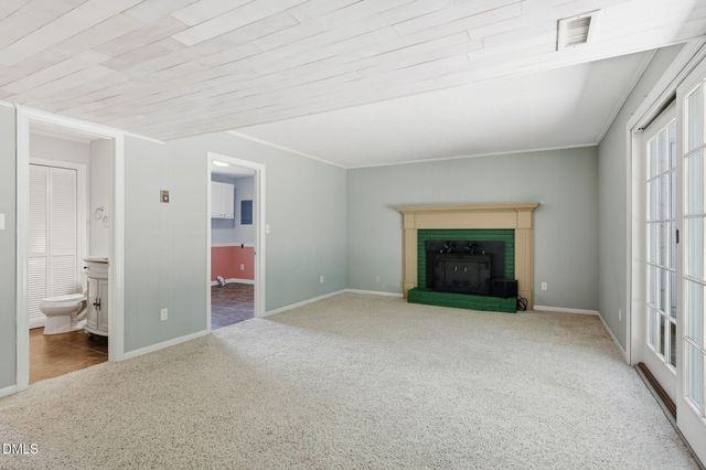 6725 W Lake Anne Drive, Raleigh, NC 27612