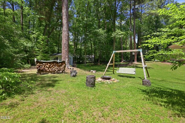 6725 W Lake Anne Drive, Raleigh, NC 27612