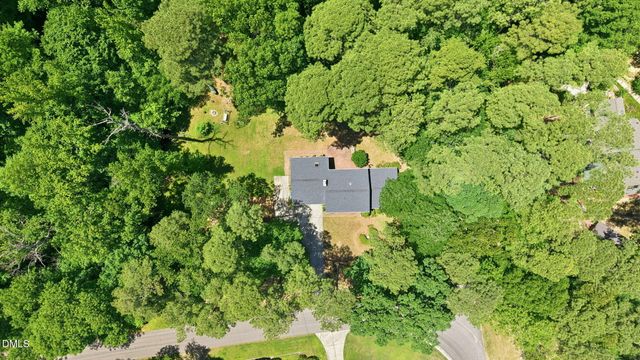 6725 W Lake Anne Drive, Raleigh, NC 27612