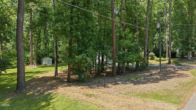 6725 W Lake Anne Drive, Raleigh, NC 27612