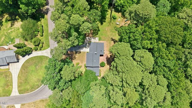 6725 W Lake Anne Drive, Raleigh, NC 27612
