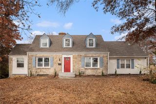 7620 E GREGORY Boulevard, Kansas City, MO 64133
