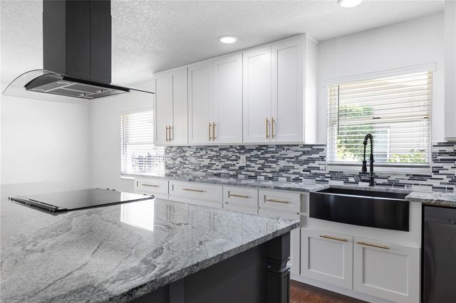 13 FLAMETREE COURT, Palm Coast, FL 32137