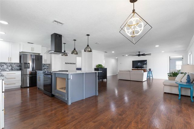 13 FLAMETREE COURT, Palm Coast, FL 32137