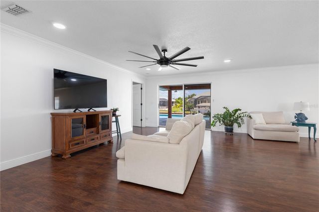 13 FLAMETREE COURT, Palm Coast, FL 32137